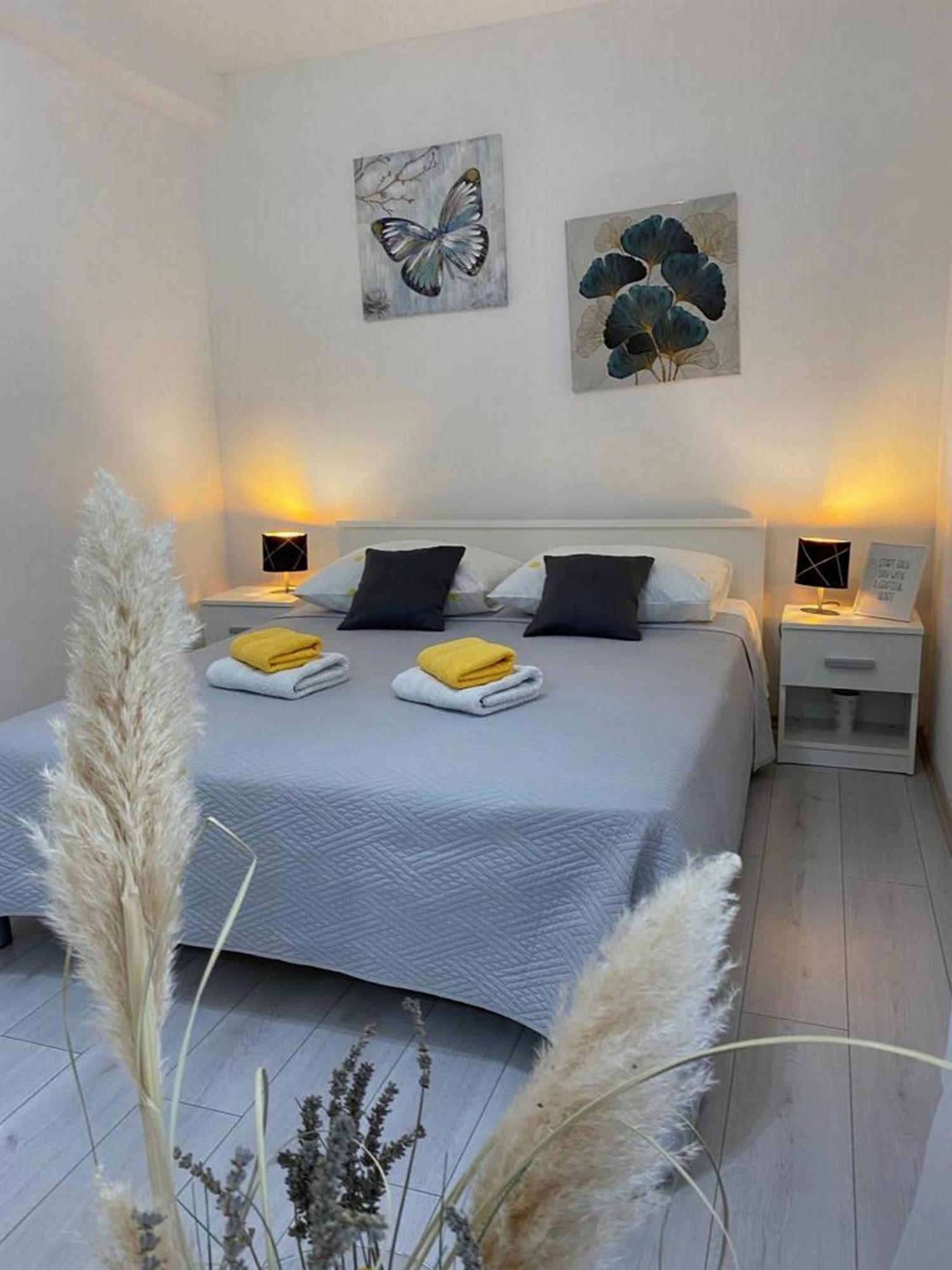 Rural Apartment Ante Drniš Екстериор снимка