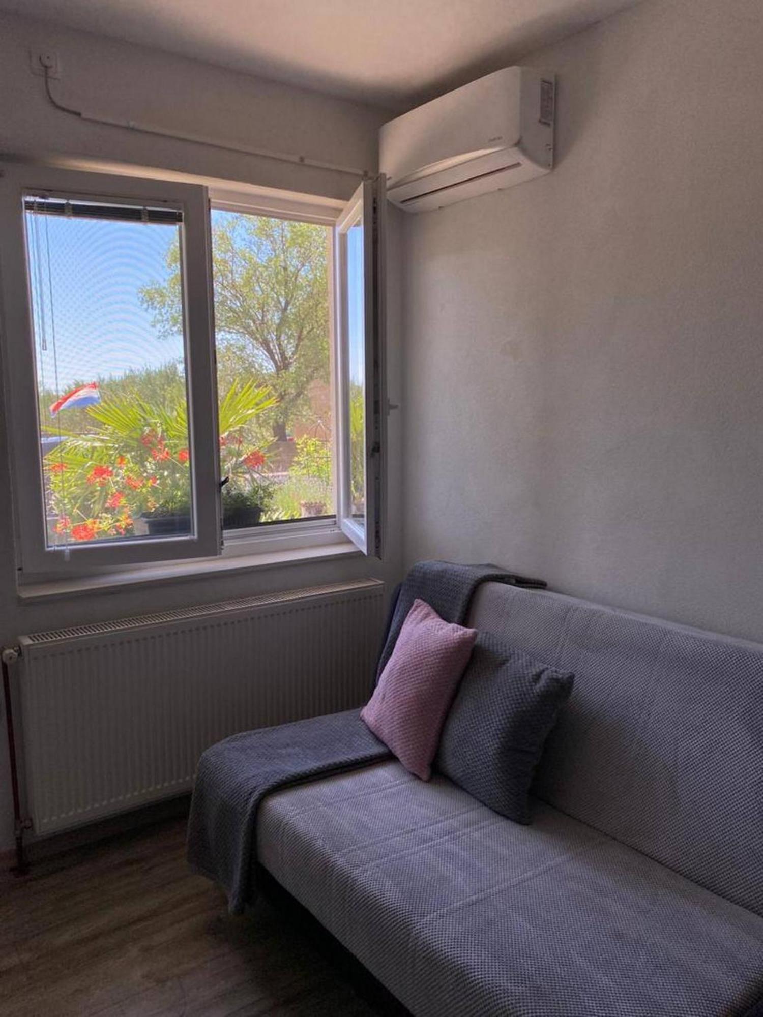 Rural Apartment Ante Drniš Екстериор снимка